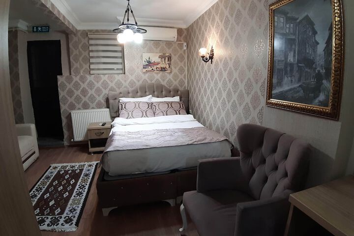 Room 52 of 123