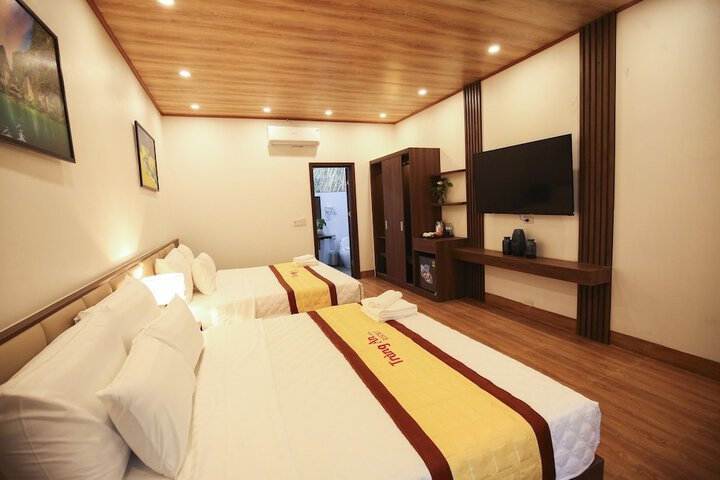 Room 9 of 20