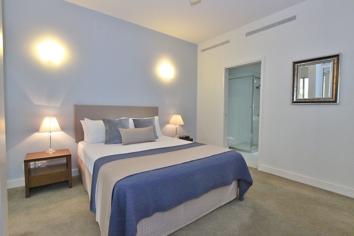Room 6 of 44