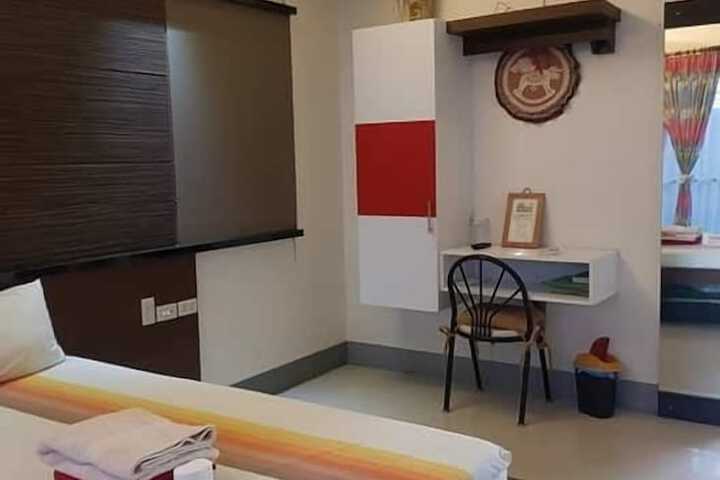 Room 7 of 41