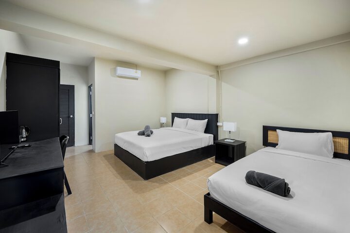 Room 12 of 29