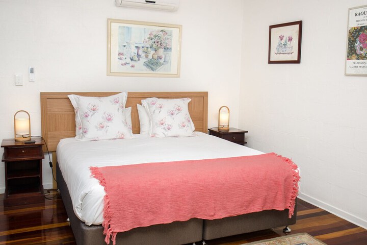 Room 5 of 21