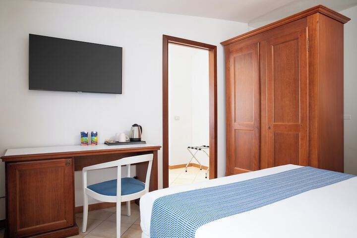 Room 21 of 89