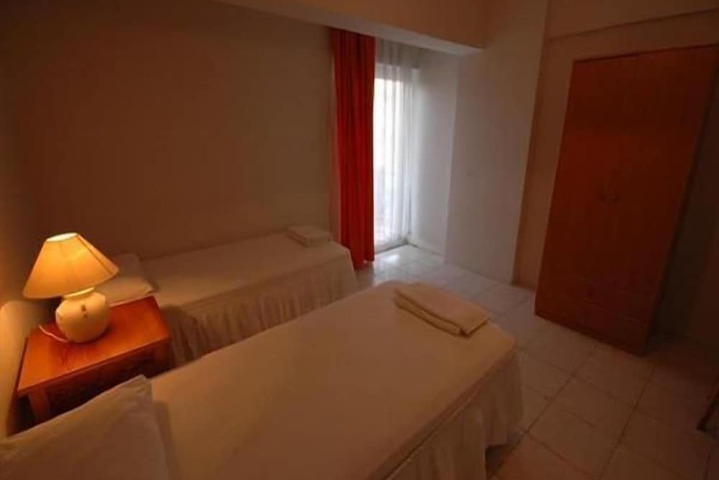 Room 5 of 43