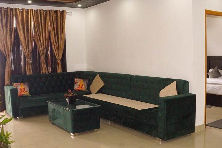 Hotel Interior 2 of 31