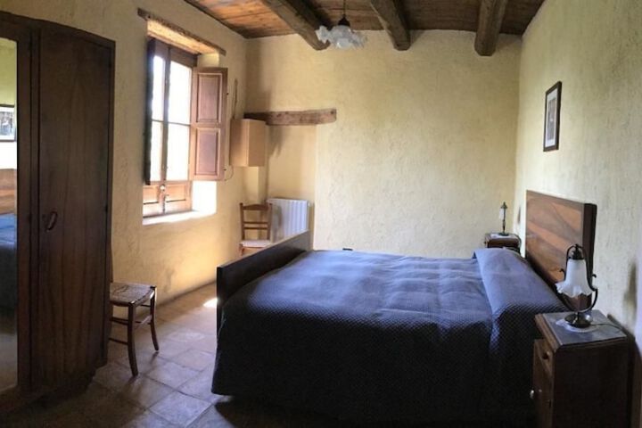 Room 9 of 28