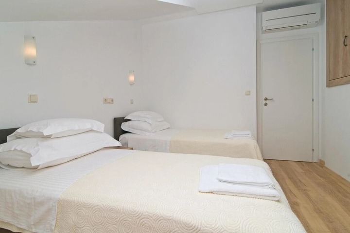 Nice Home in Omis With Wifi and 2 Bedrooms