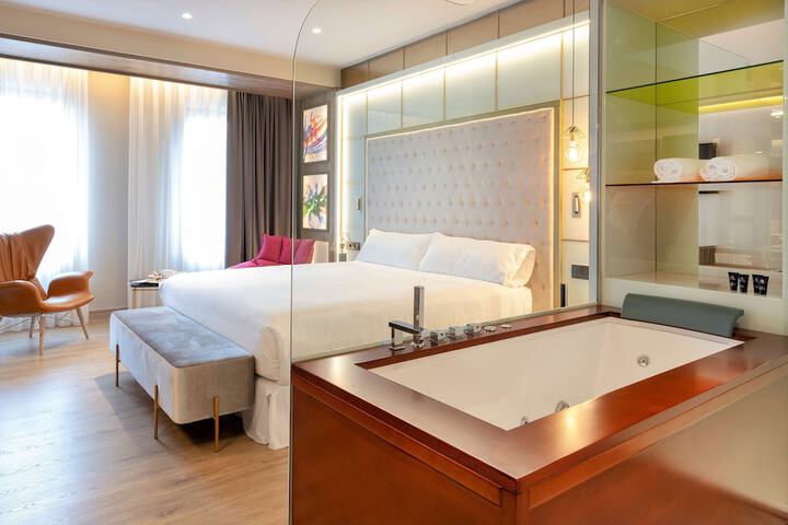 Room 14 of 45