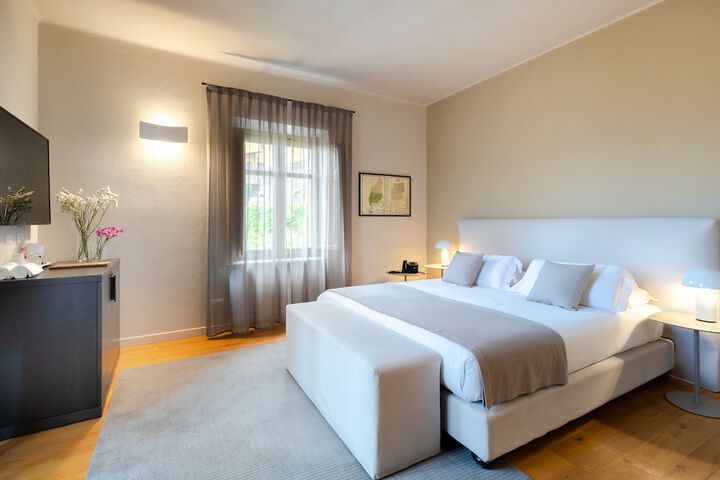 Room 10 of 67