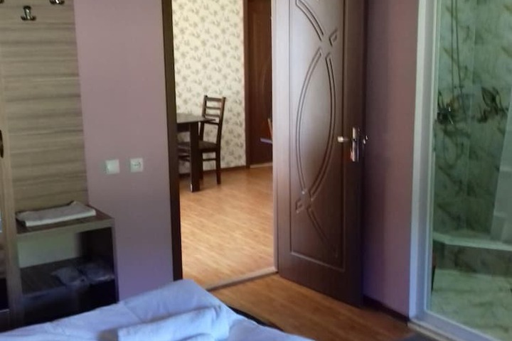 Room 6 of 54