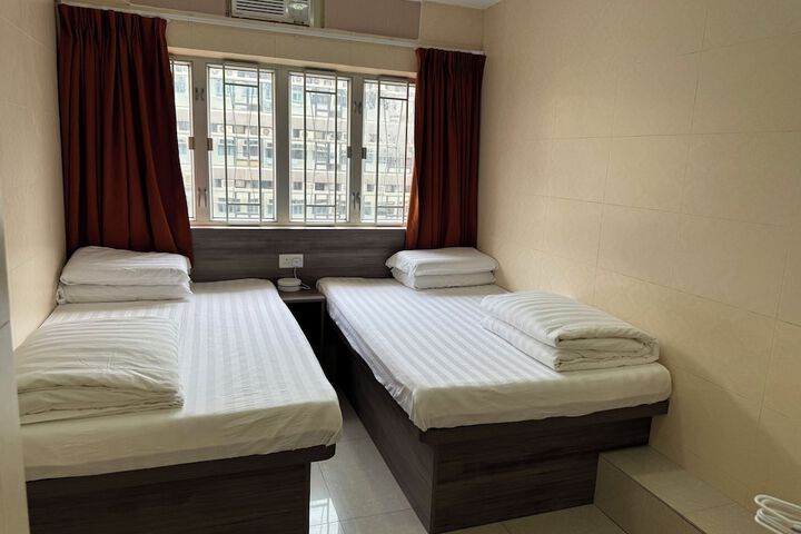 Room 165 of 195
