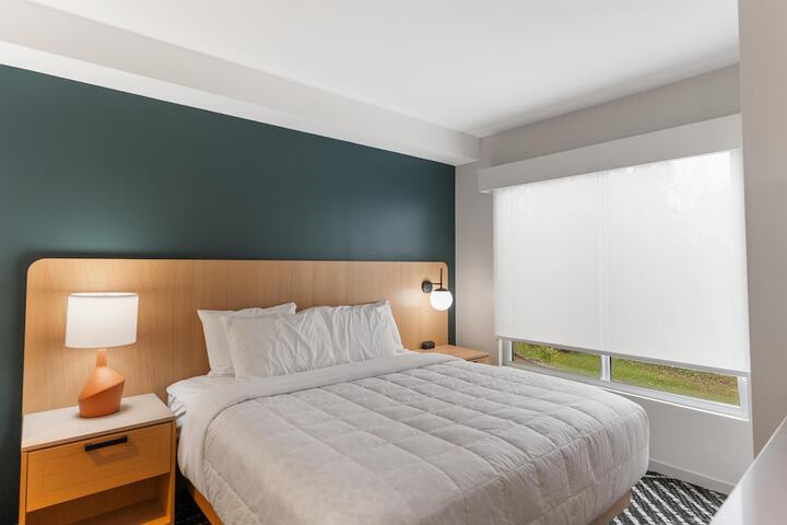 Room 20 of 103