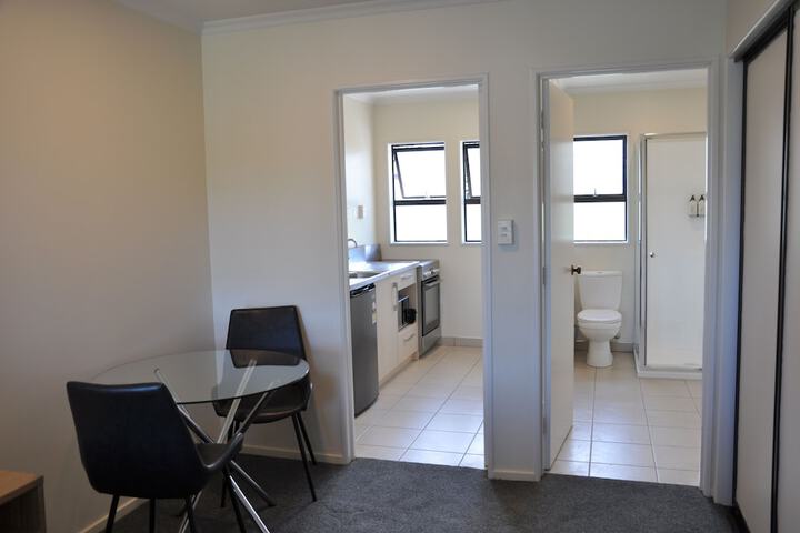 Room 60 of 80