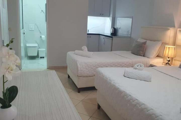 Room 84 of 106
