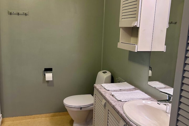 Room 56 of 74