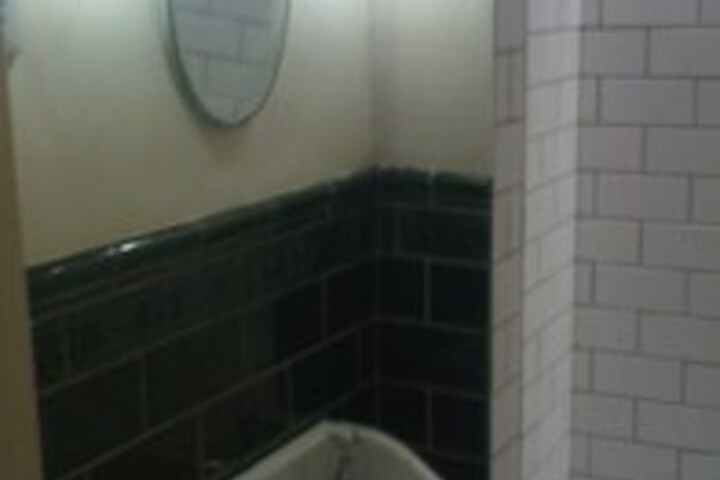 Room 6 of 40