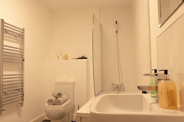 Room 16 of 20