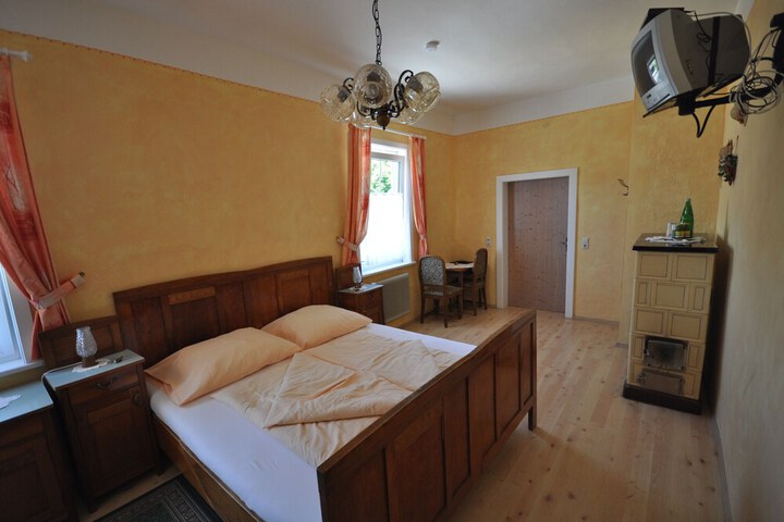 Room 10 of 89