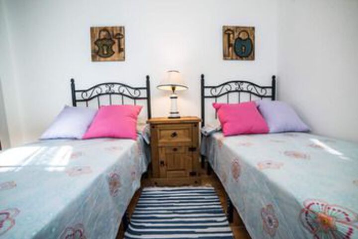 Room 9 of 23