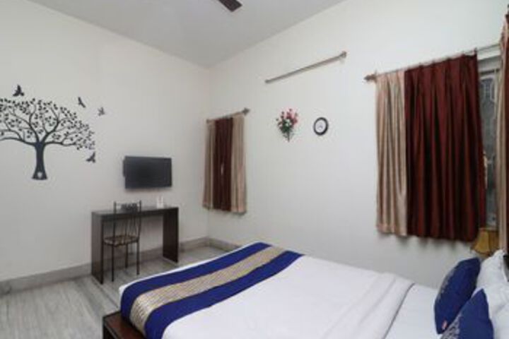 Room 17 of 24