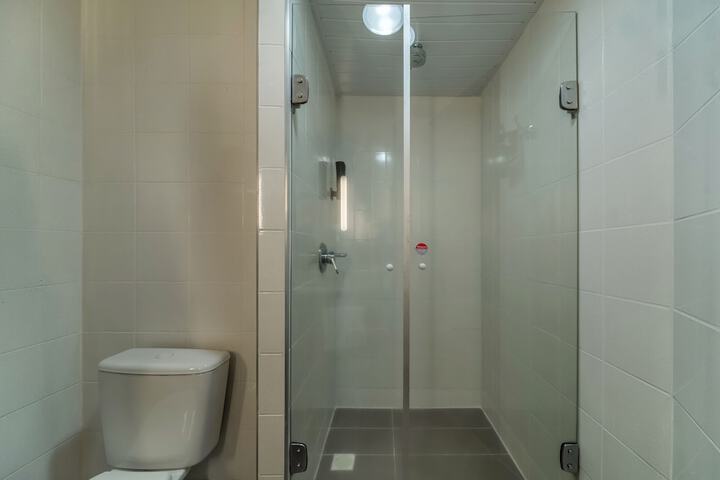 Clean Restrooms