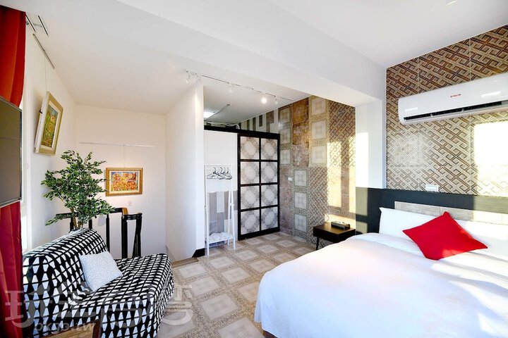 Room 48 of 86