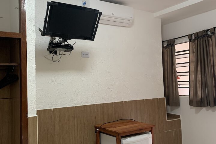 Room 10 of 70
