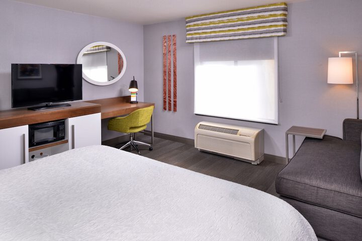 Room 9 of 65