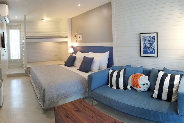 Room 9 of 27