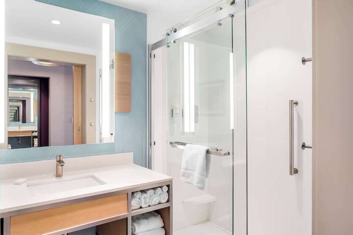 Bathroom shower