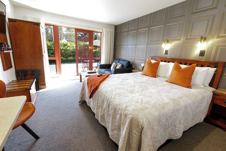 Room 14 of 63