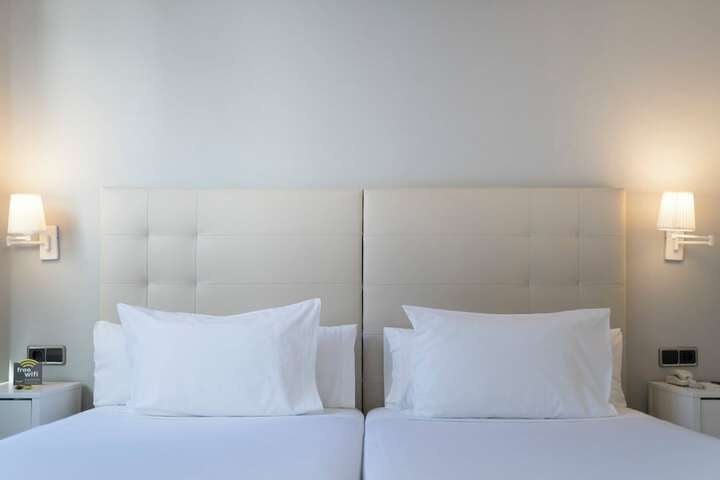 Room 45 of 105