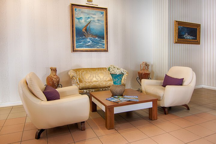 Hotel Lobby
