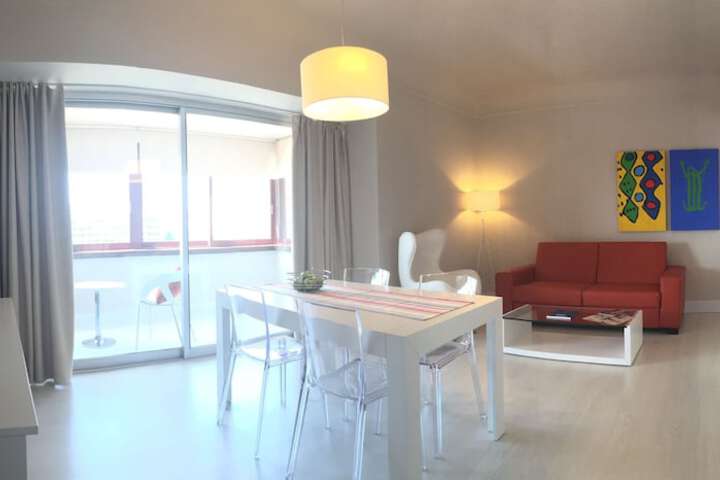 Room 6 of 73