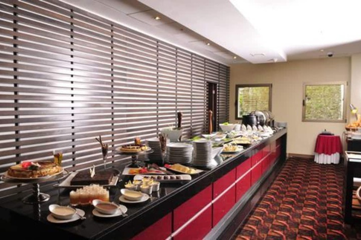 Breakfast/Coffee Service 20 of 29