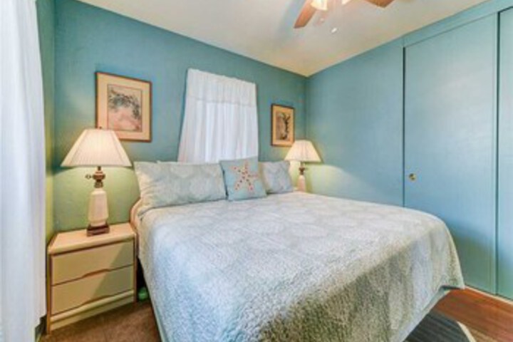 Room 32 of 32