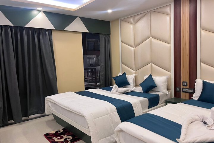 Room 3 of 13