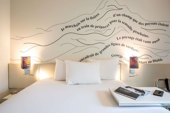 Room 45 of 125