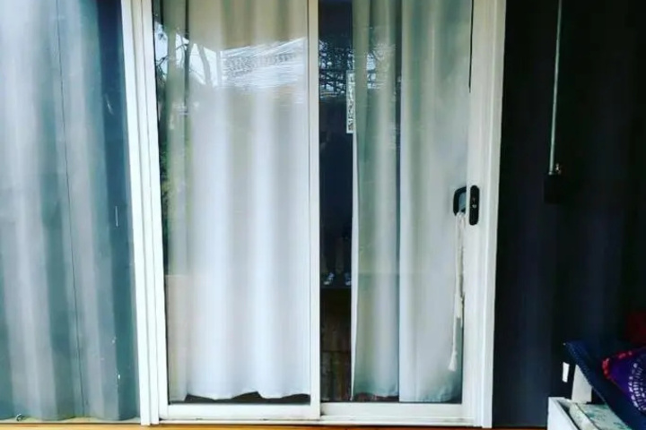 Room 2 of 16
