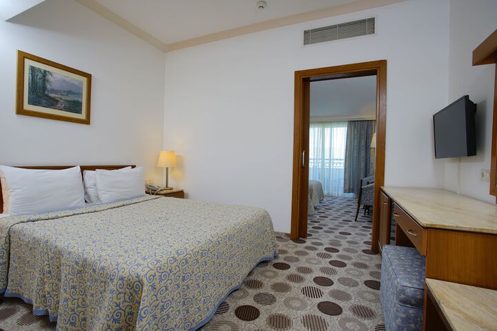 Room 10 of 70