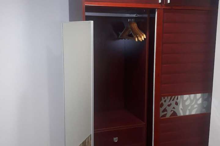 Room 13 of 41