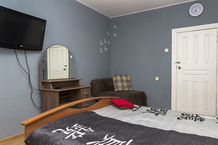 Room 6 of 26