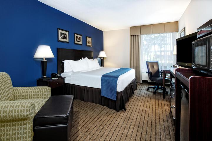 Economy King Bed (2 of 2)