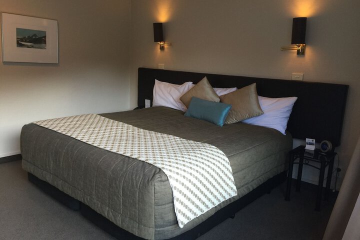 Room 16 of 39