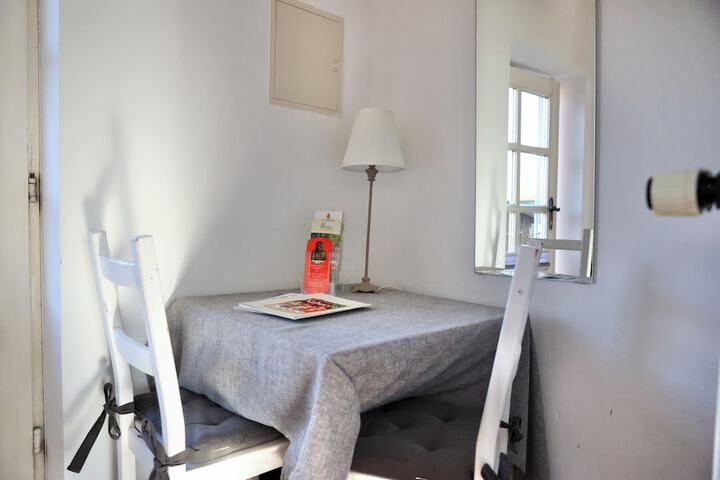 Room 125 of 238