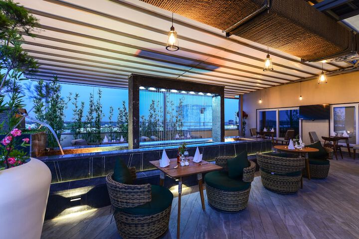 Terrace/Patio 23 of 43