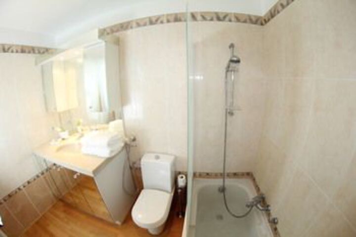 Room 6 of 41