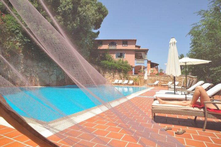 Hotel Pool
