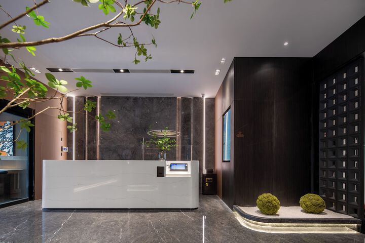 World Hotel Jinan CBD MixC Branch