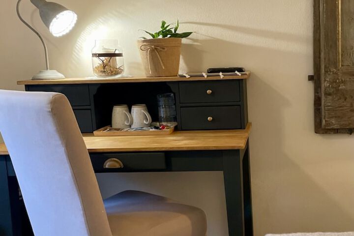 Room 20 of 115